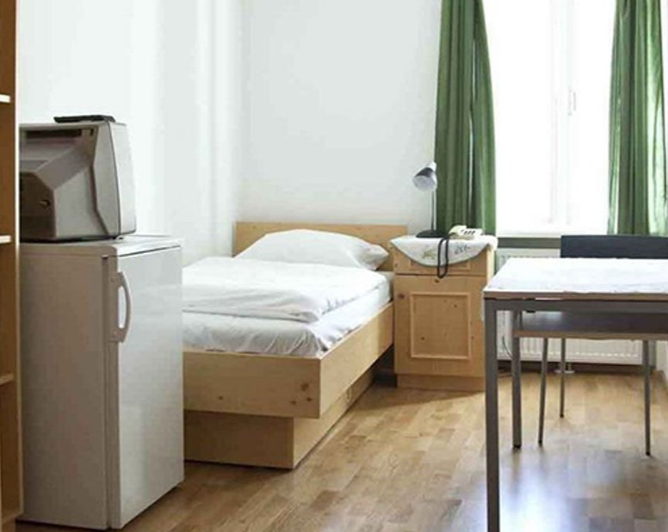 Single room in a dorm in Salzburg 2