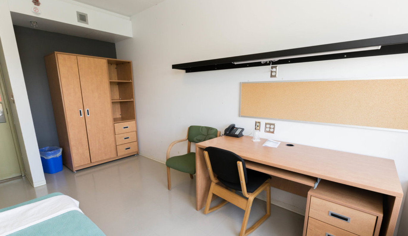 Single room in Innsbruck student housing; suitable for Erasmus students 10