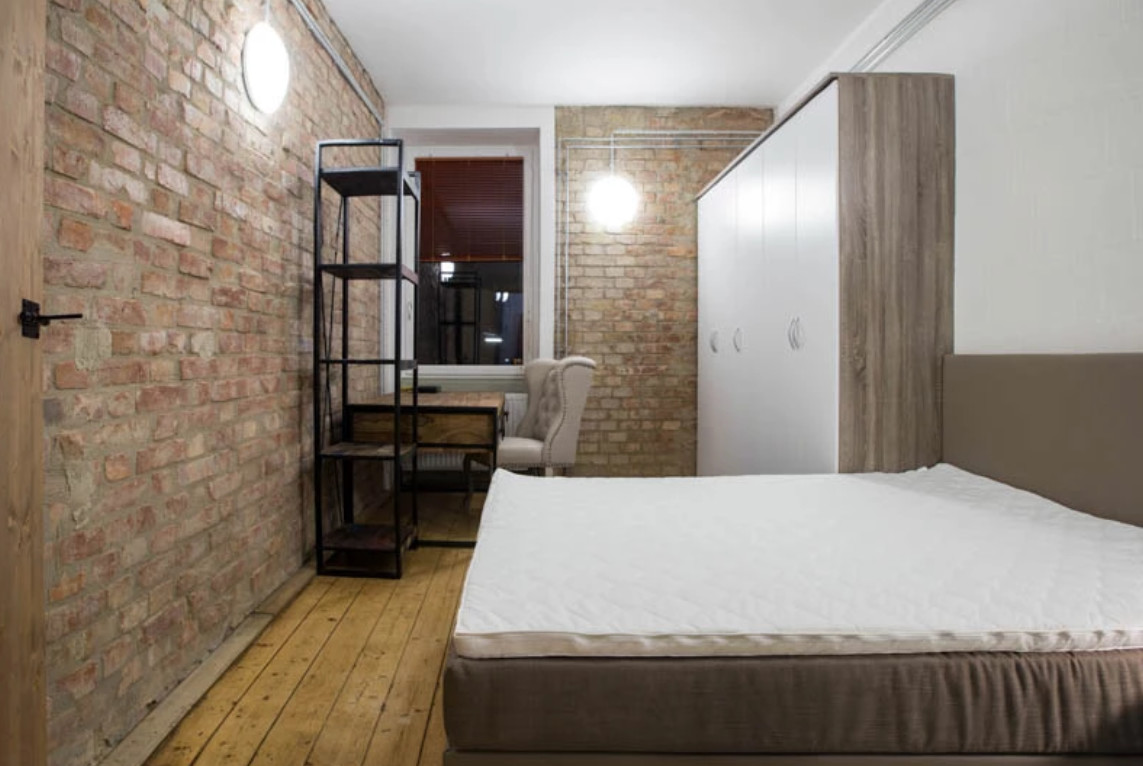 Breathtaking LUXURY Brickstone Style 2-bedroom student apartment 21