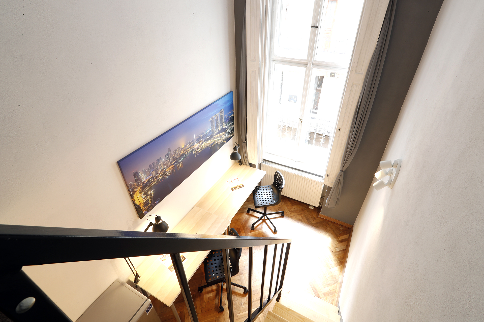SINGAPORE: STUDIO 9. ERASMUS STUDENT ACCOMMODATION BUDAPEST 21 sqm room for max 2 persons 34