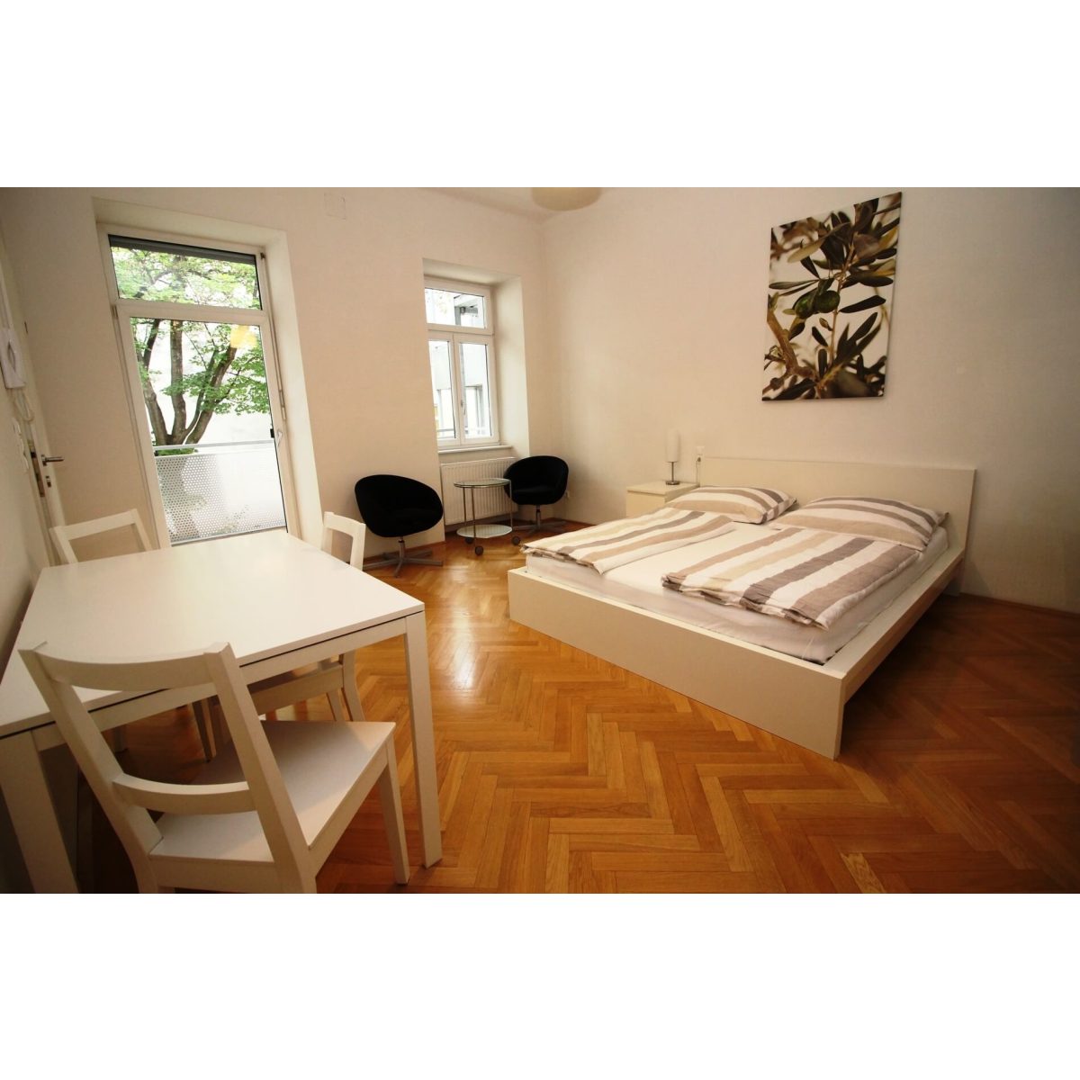 Completely furnished 2-bedroom apartment with Balcony in Vienna (great location) 13
