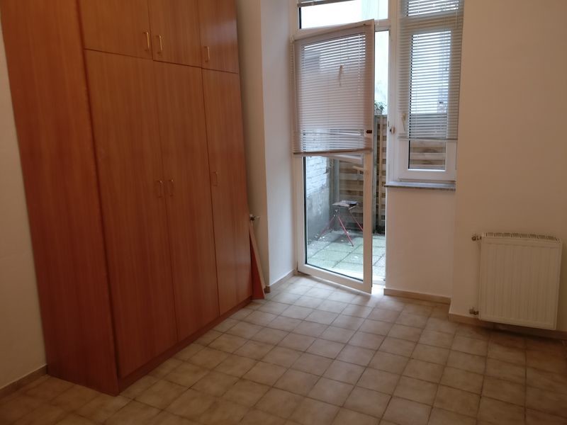 Furnished single room in 3-Bedroom Shared Apartment 5